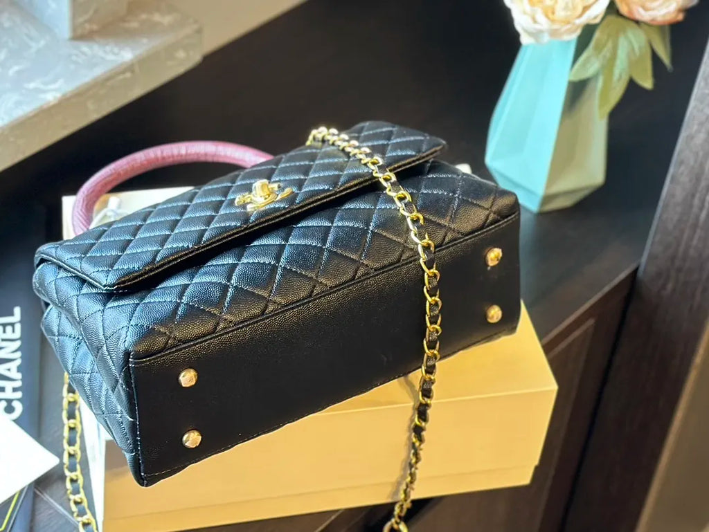 Quilted Small Flap T65129
