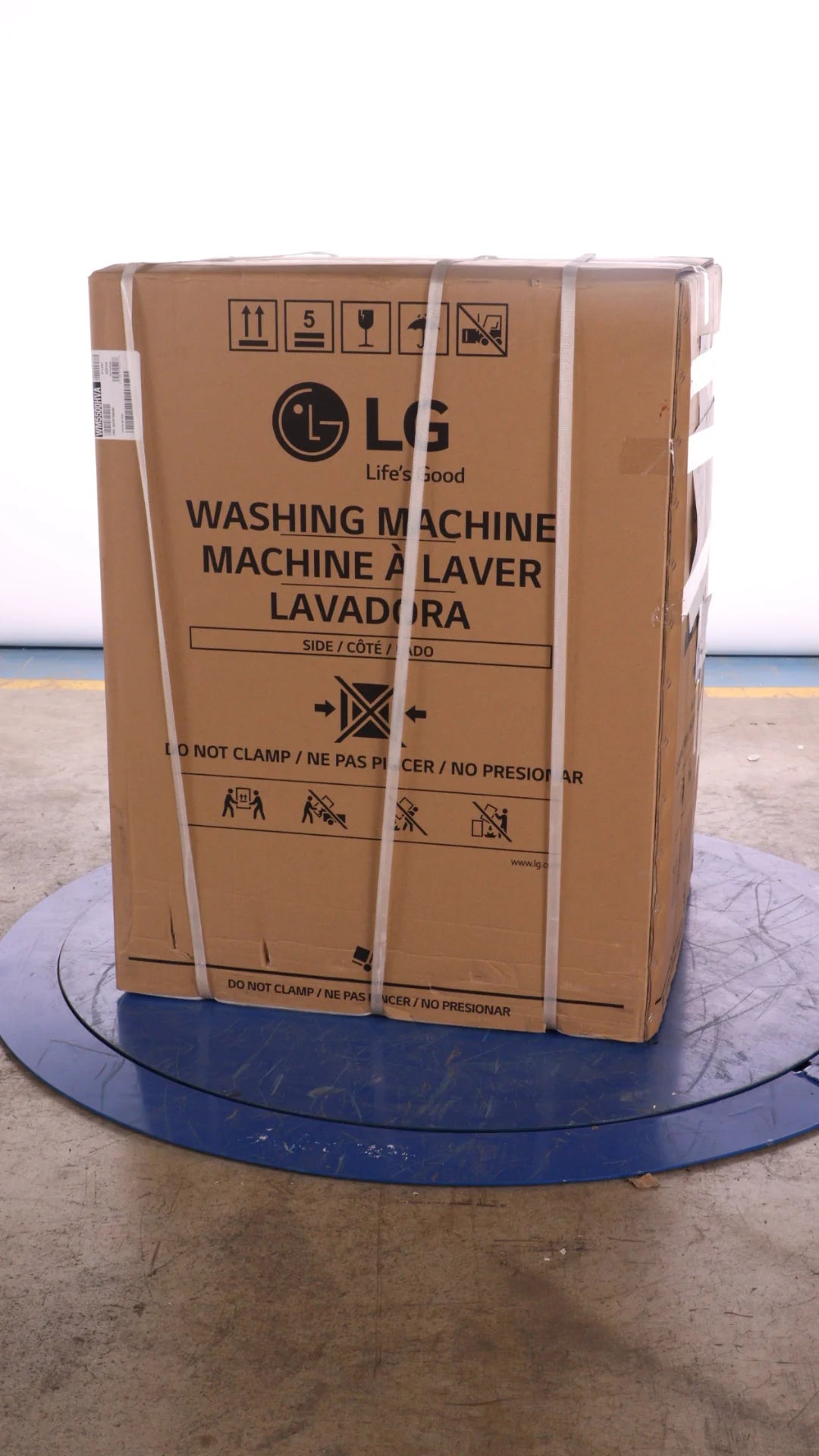 5.2 Cu Ft Graphite Steel Front Load Washer U5416