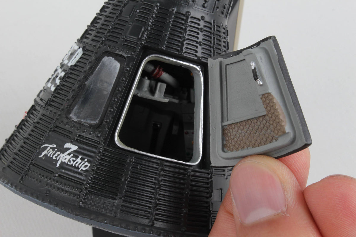 Resin Model G21380