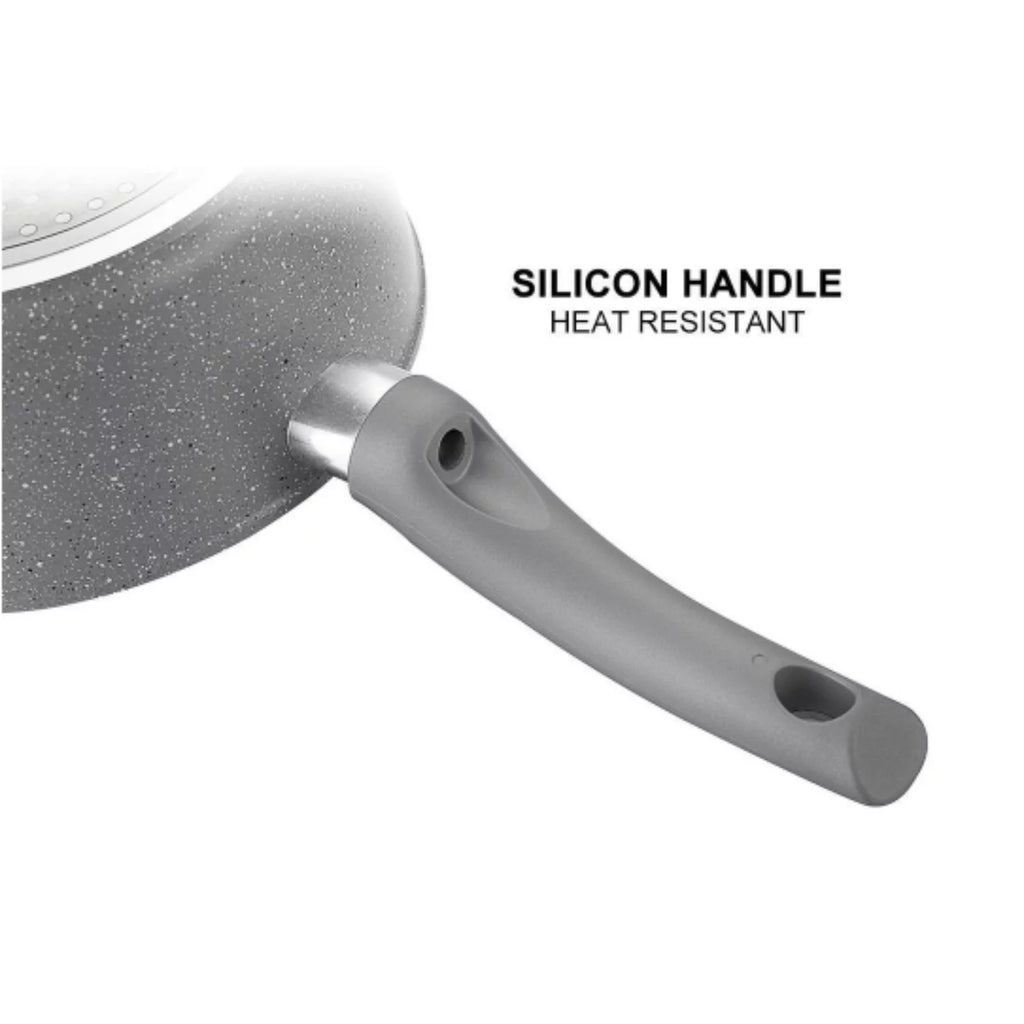 Aluminum 2.5 Quart Sauce Pan with Glass Lid M23391
