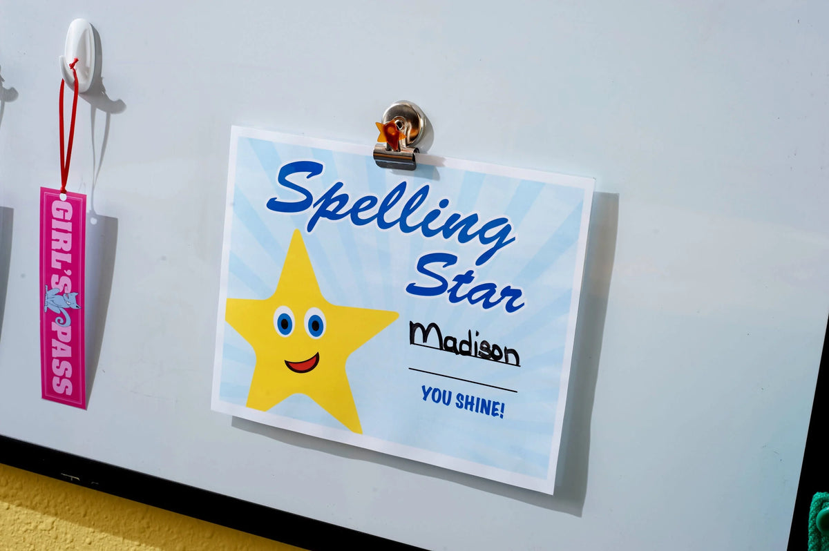 Self-Sealing Photo Laminating Sheets Gloss 5 x 7 5 Sheets A24363